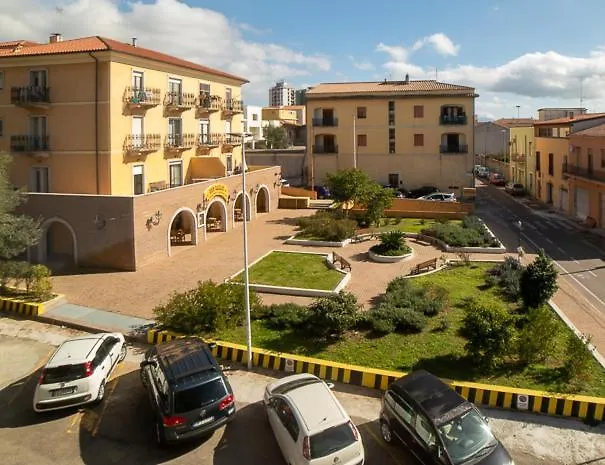 Gemelli Guest Houses 올비아