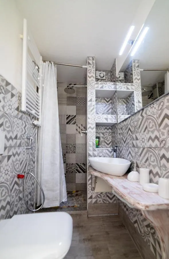 Gemelli Guest Houses B&B