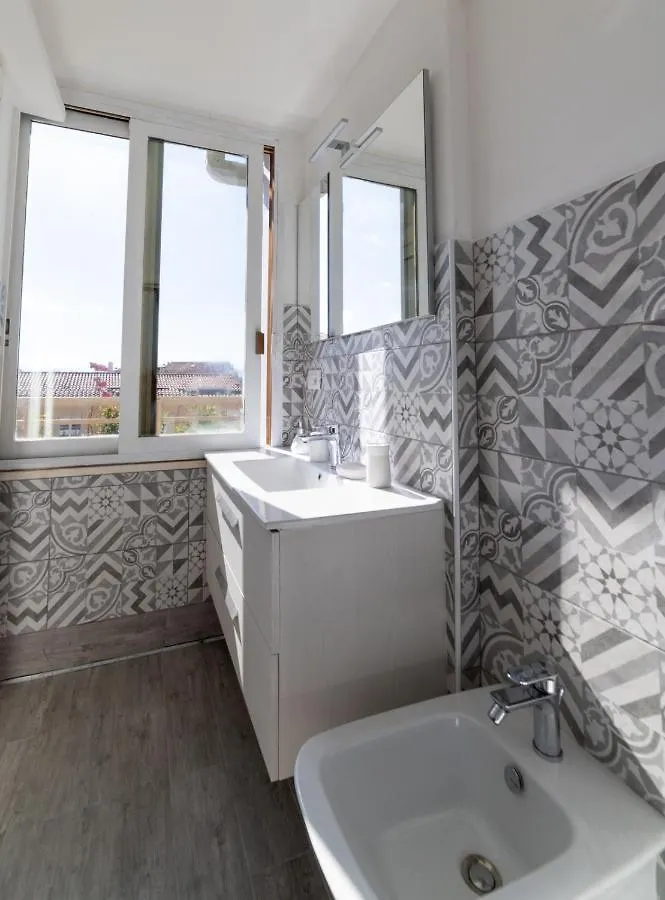 Gemelli Guest Houses 0*, 올비아
